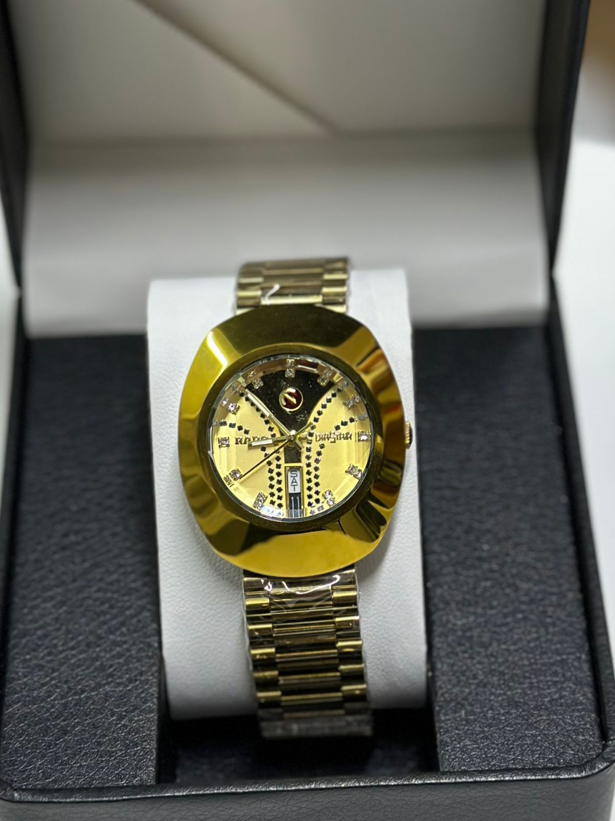 Rado Automatic: 2PCc/130 Dhs - 3PCs/120Dhs