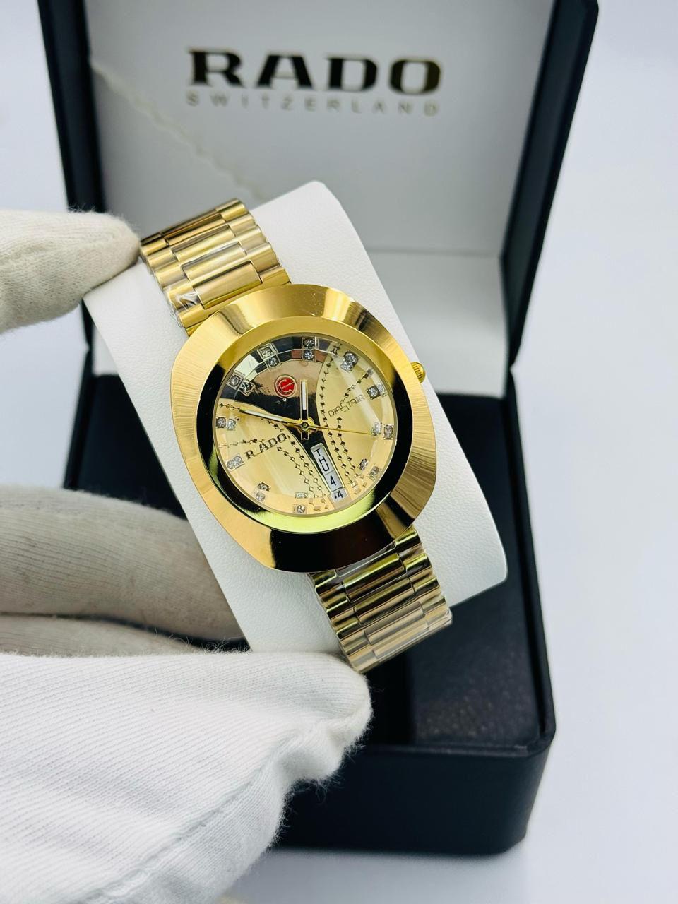 Luxury Gold Quartz Watch – Battery Powered